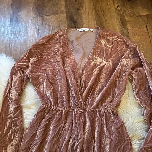 & OTHER STORES Crushed Velvet Mini Dress In Pink - Picture 4 of 5